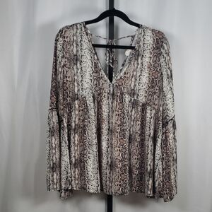 Peach Love California Brown Snake Print Bell Sleeve Blouse – SZ L‎